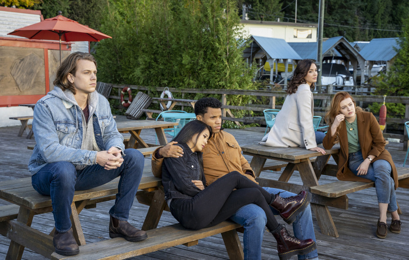 nancy drew drowned woman everyone outside