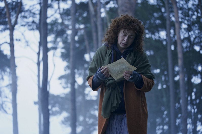 ADOW_301_DW_0007-RT Alex Kingston as Sarah Bishop